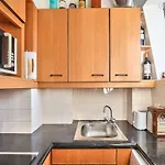 Apartment For 3 In Folie Mericourt *11Th*
